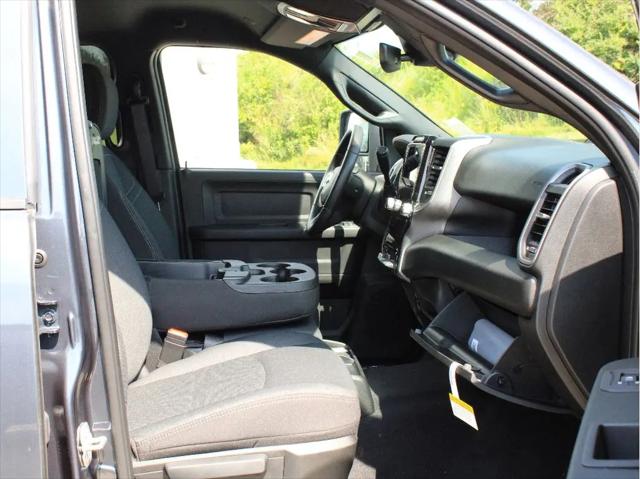 2026 Ram 3500 Tradesman Crew Cab 4x4 8 Box