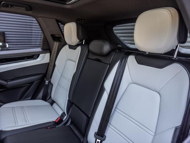 2026 Porsche Cayenne Unknown