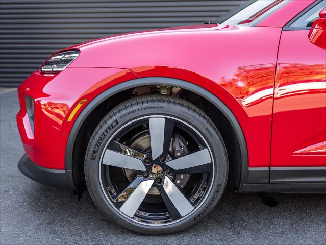 2026 Porsche Macan Electric Unknown