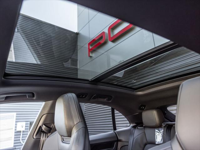 2026 Porsche Macan Electric Unknown