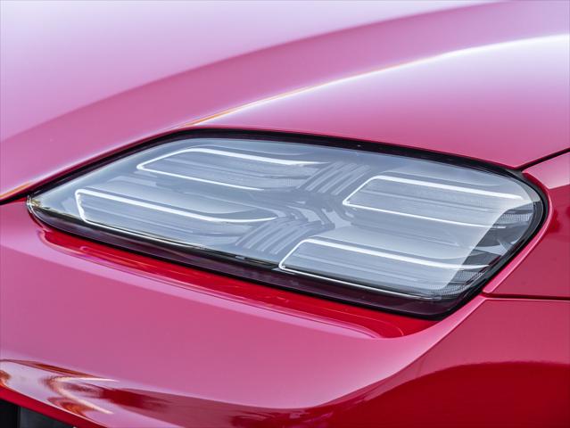 2026 Porsche Macan Electric Unknown