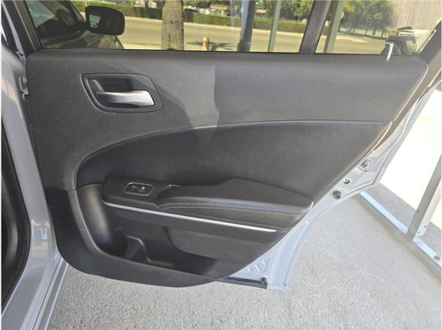 2021 Dodge Charger SXT RWD