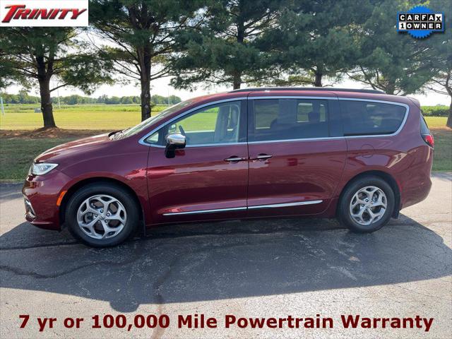2023 Chrysler Pacifica Limited for sale in Taylorville, IL