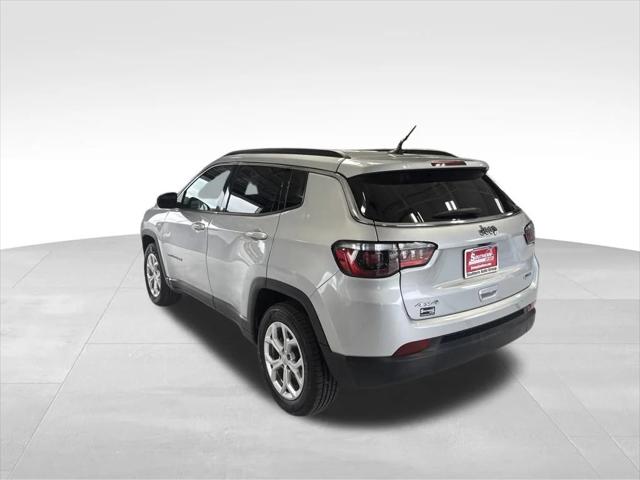 2024 Jeep Compass Latitude 4x4 2024 Jeep Compass Latitude 4x4