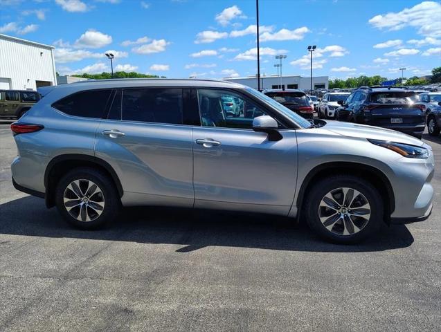 2022 Toyota Highlander XLE 2022 Toyota Highlander XLE