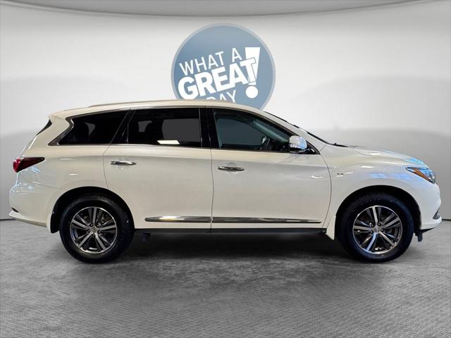 2020 INFINITI QX60 LUXE AWD 2020 INFINITI QX60 LUXE AWD