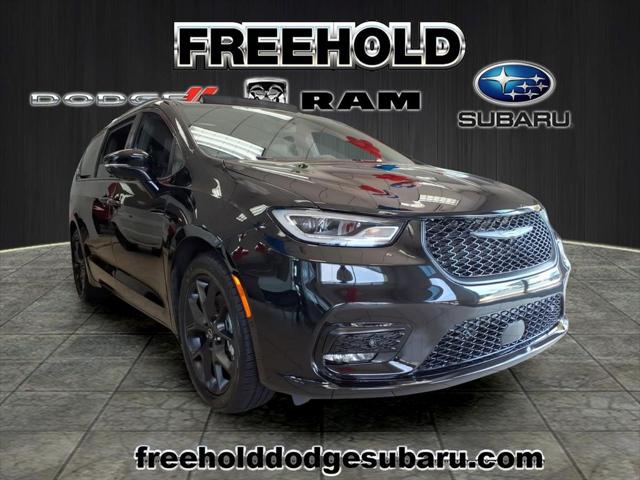2025 Chrysler Pacifica Limited for sale in Freehold, NJ