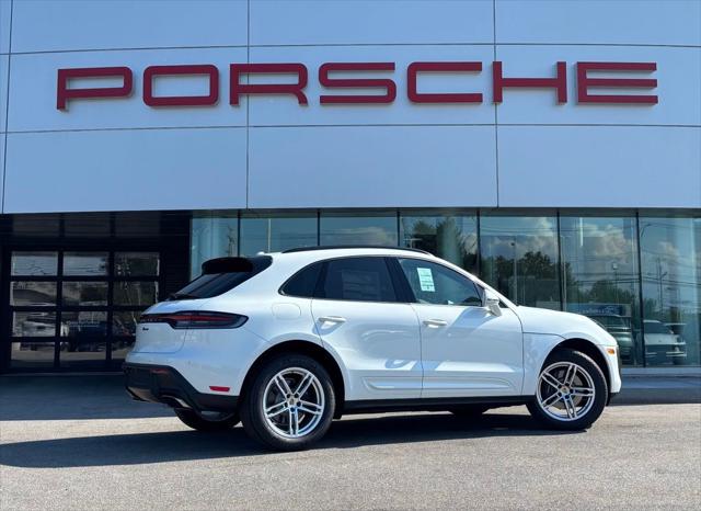 2026 Porsche Macan Base
