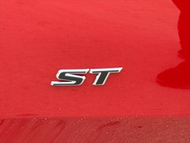 2026 Buick NV Sport Touring FWD