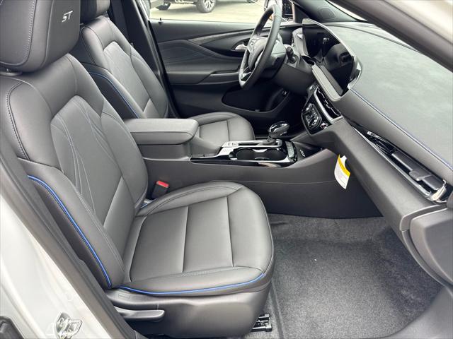 2026 Buick NV Sport Touring FWD