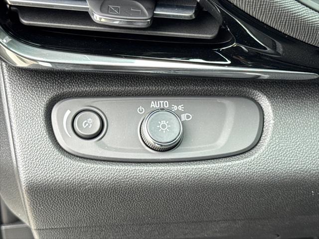 2026 Buick NV Sport Touring FWD
