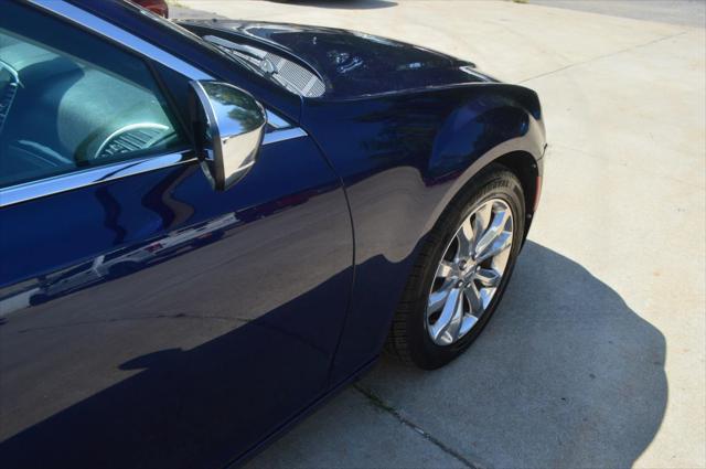 2017 Chrysler 300 AWD