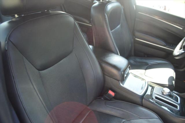 2017 Chrysler 300 AWD