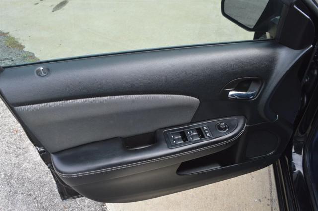 2013 Dodge Avenger SE V6