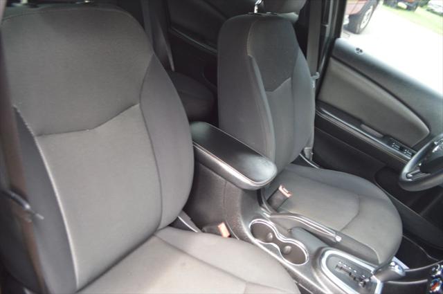 2013 Dodge Avenger SE V6