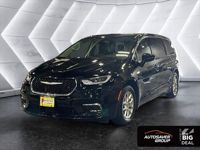 2024 Chrysler Pacifica Touring L for sale in North Springfield, VT