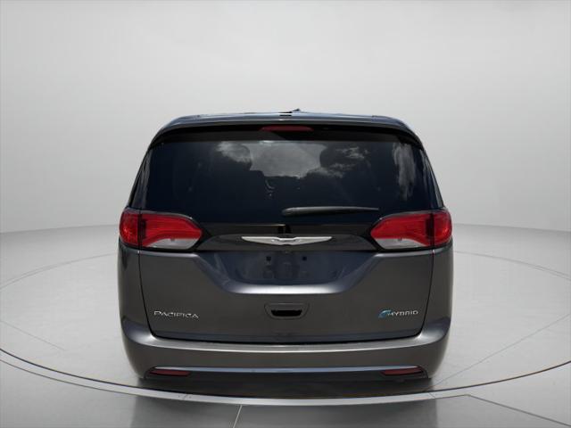 2017 Chrysler Pacifica Hybrid Touring Plus
