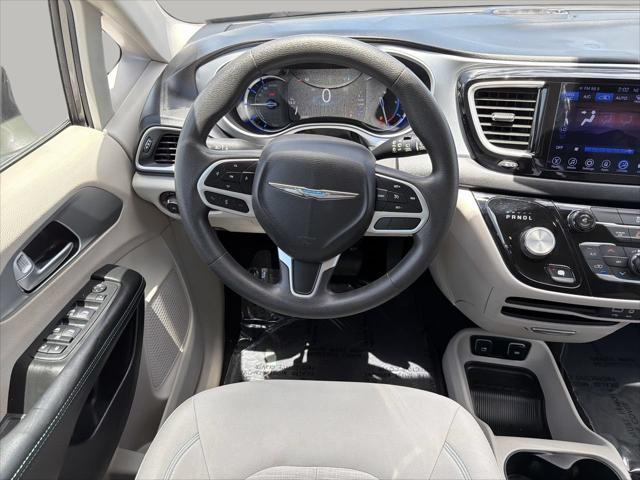 2017 Chrysler Pacifica Hybrid Touring Plus