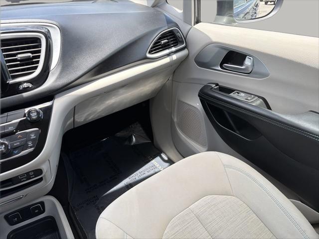 2017 Chrysler Pacifica Hybrid Touring Plus