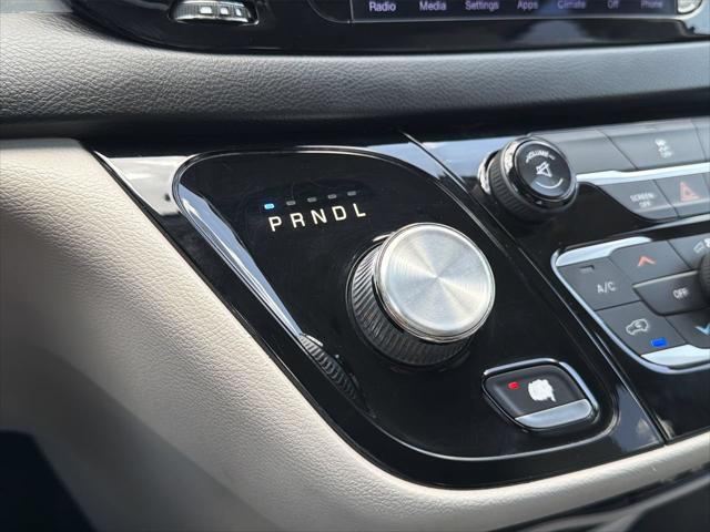 2017 Chrysler Pacifica Hybrid Touring Plus