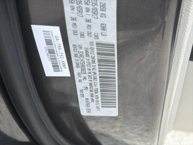 2017 Chrysler Pacifica Hybrid Touring Plus