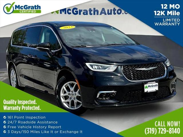 2023 Chrysler Pacifica Touring L for sale in Davenport, IA