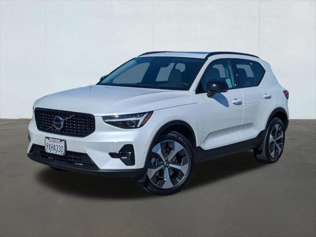 2026 Volvo XC40 Plus, B5 AWD Gas (mild hybrid), Dark for sale in Los Angeles, CA
