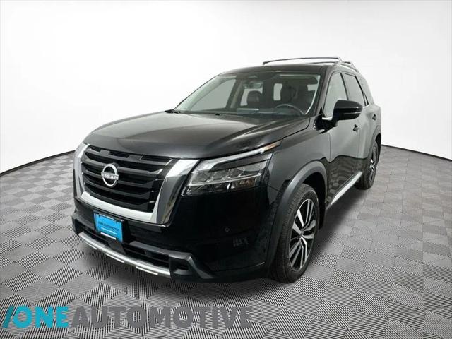 2024 Nissan Pathfinder Platinum 4WD for sale in Eau Claire, WI