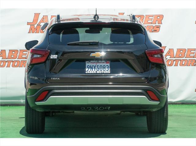 2024 Chevrolet Trax FWD LT