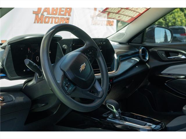 2024 Chevrolet Trax FWD LT