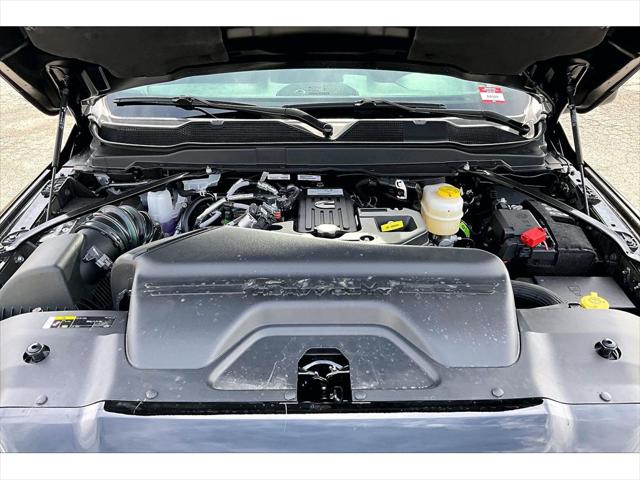 2026 Ram 2500 Black Express Crew Cab 4x4 64 Box