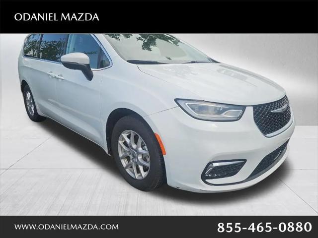 2023 Chrysler Pacifica Touring L for sale in Fort Wayne, IN