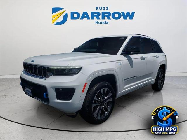 2023 Jeep Grand Cherokee Overland for sale in Milwaukee, WI