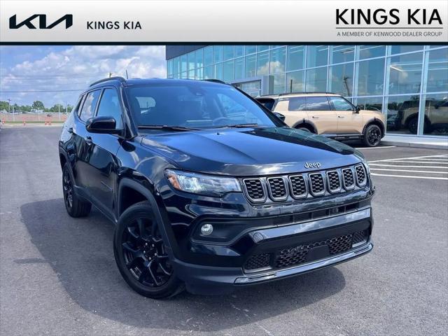 2024 Jeep Compass Latitude 4x4 for sale in Cin, OH