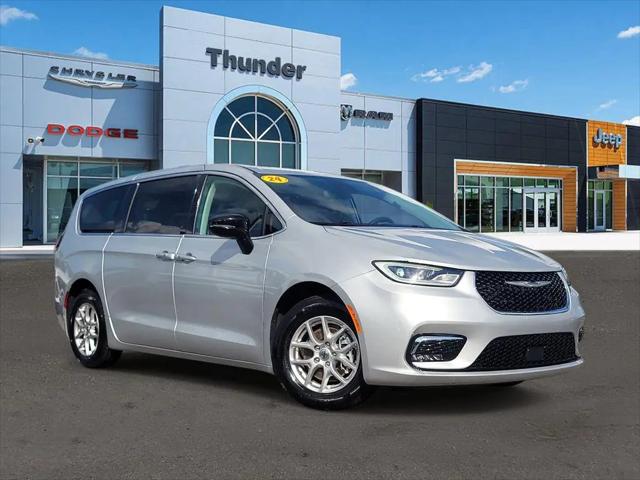 2024 Chrysler Pacifica Touring L for sale in Bartow, FL