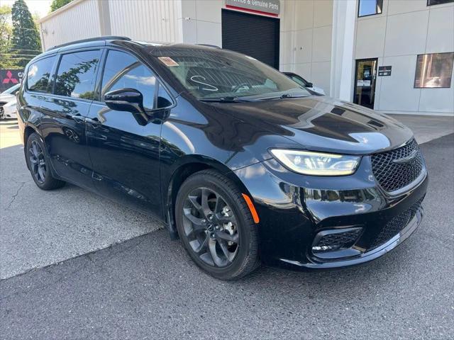 2021 Chrysler Pacifica Touring for sale in Milwaukie, OR
