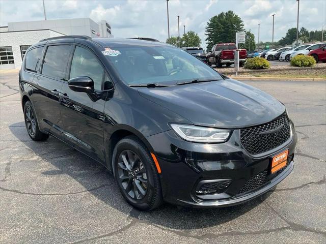 2024 Chrysler Pacifica Touring L AWD for sale in Merrill, WI