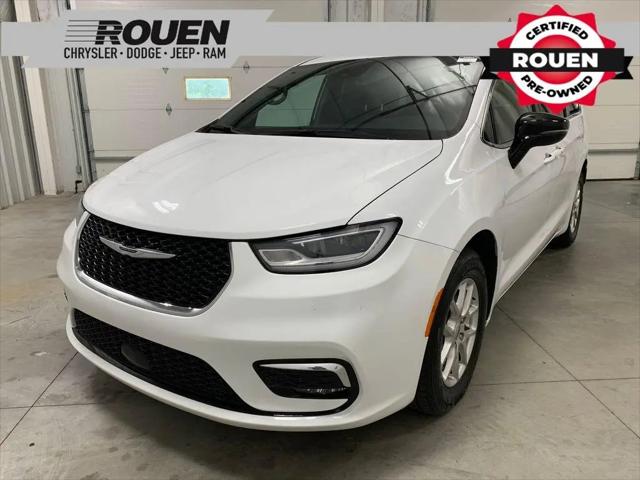 2025 Chrysler Pacifica Select for sale in Woodville, OH