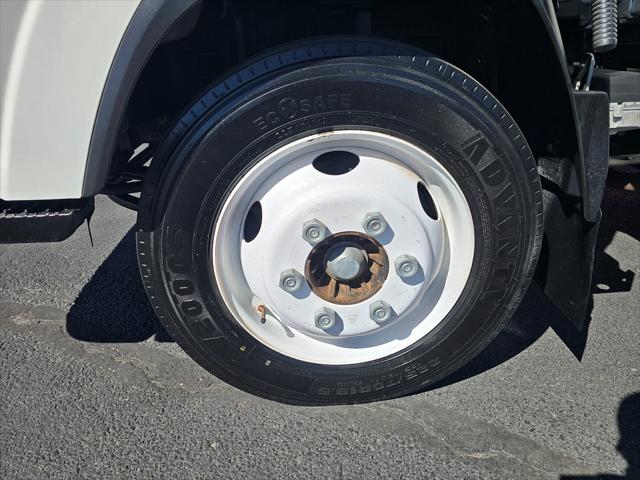 2019 Isuzu NPR Unknown