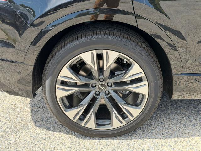 2026 Audi Q8 Premium Plus 55 TFSI quattro Tiptronic