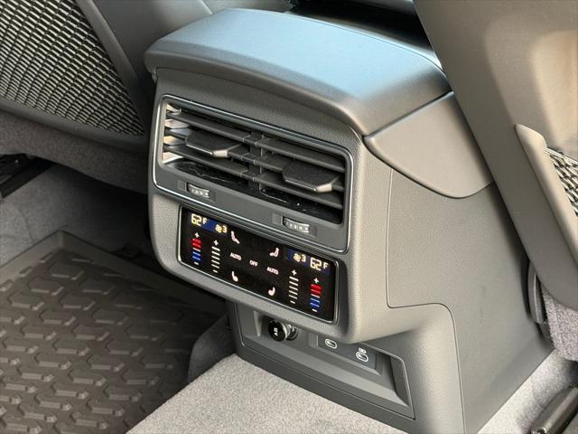 2026 Audi Q8 Premium Plus 55 TFSI quattro Tiptronic