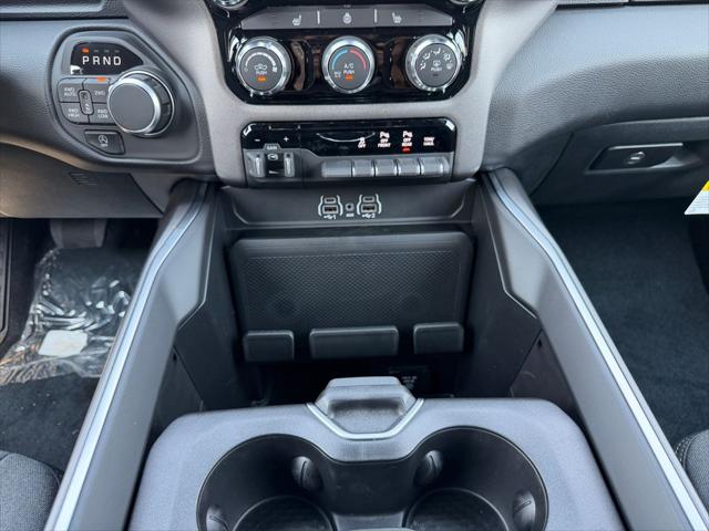 2026 Ram 1500 Big Horn Crew Cab 4x4 6'4" Box
