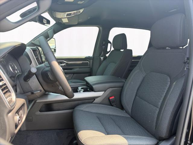 2026 Ram 1500 Big Horn Crew Cab 4x4 6'4" Box