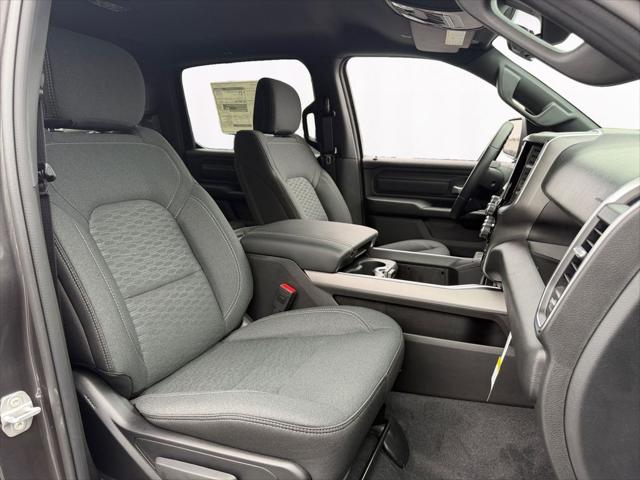 2026 Ram 1500 Express Crew Cab 4x4 57 Box