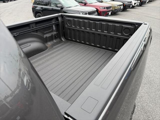 2026 Ram 1500 Express Crew Cab 4x4 57 Box