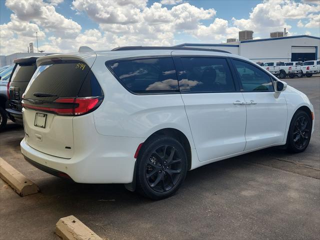 2021 Chrysler Pacifica Touring AWD