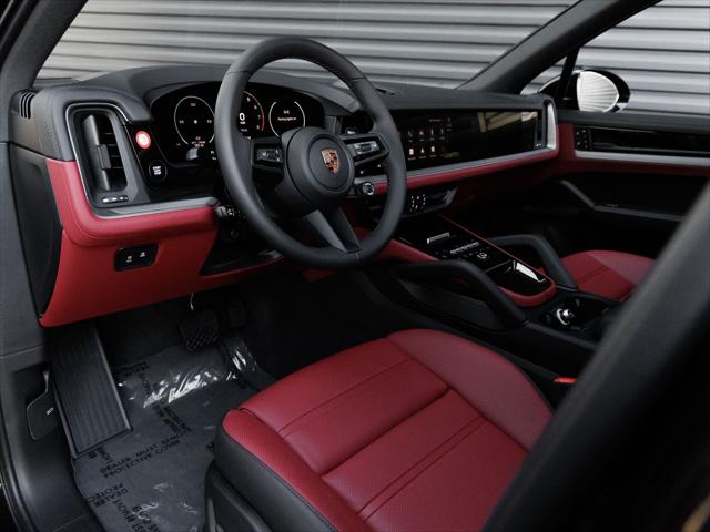 2026 Porsche Cayenne E-Hybrid Unknown