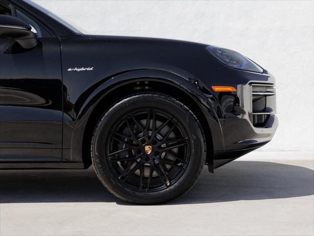2026 Porsche Cayenne E-Hybrid Unknown