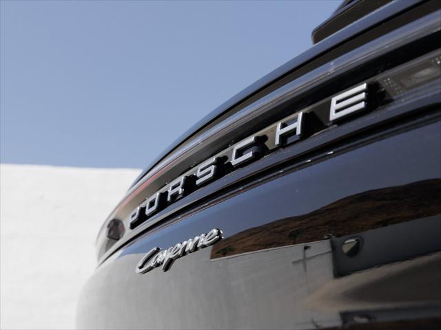 2026 Porsche Cayenne E-Hybrid Unknown