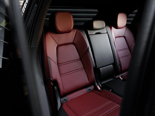 2026 Porsche Cayenne E-Hybrid Unknown